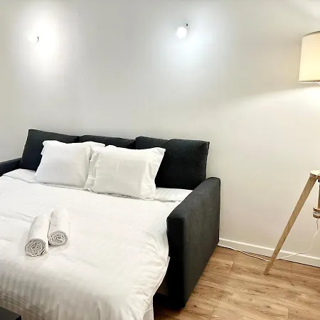 Апартаменты Charming Port Of Flat 1