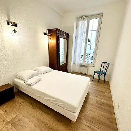 Charming Port Of Flat 1 Ницца