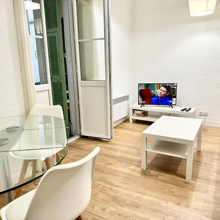 Апартаменты Charming Port Of Flat 1