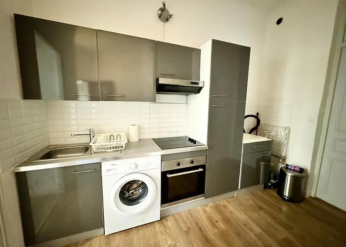 Charming Port Of Flat 1 *