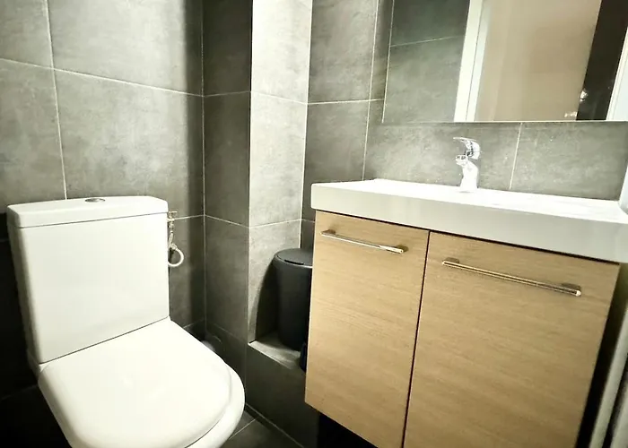 Charming Port Of Flat 1 Ницца