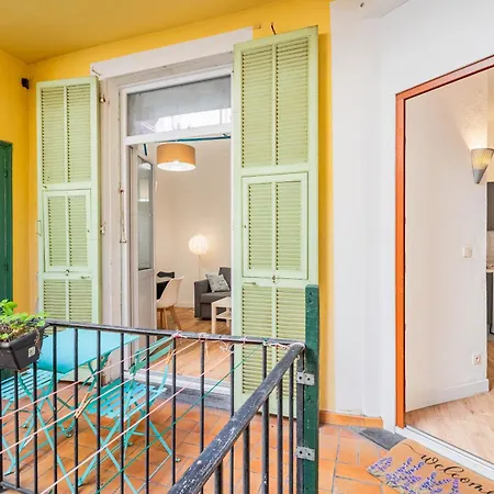 Charming Port Of Flat 1 Апартаменты *