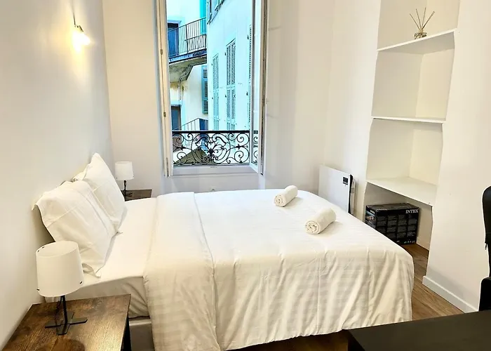 Charming Port Of Flat 1