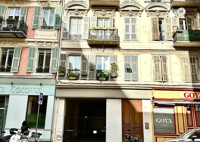 Charming Port Of Flat 1